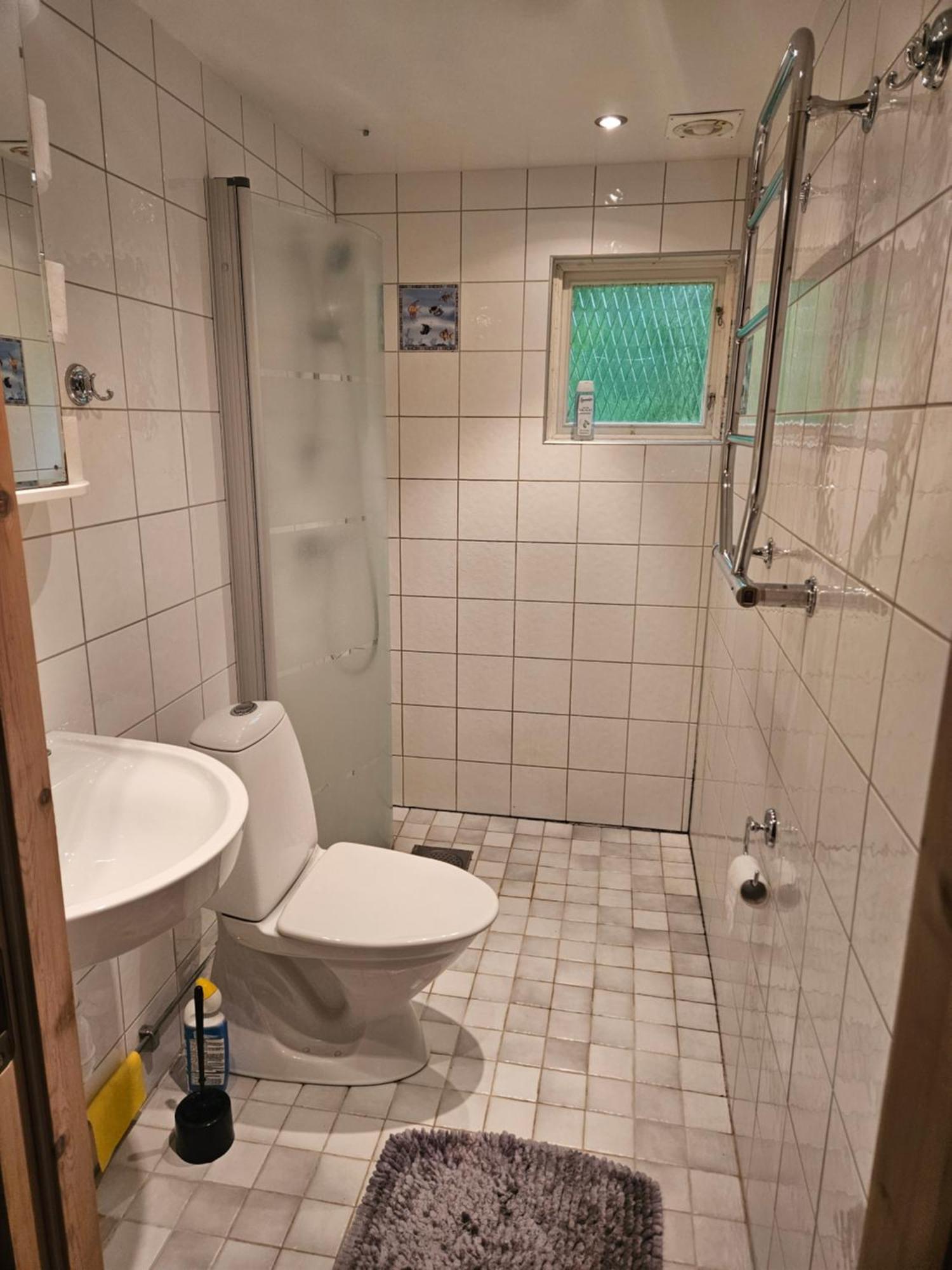 Stuga I Naturskoent Omrade I Hoeoer Exterior foto